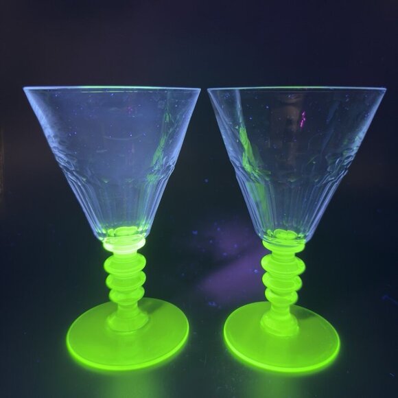Seneca Theodule Green and Clear Top Uranium Stem Optic Cut Top Goblet Cups Set 2 - Picture 14 of 16